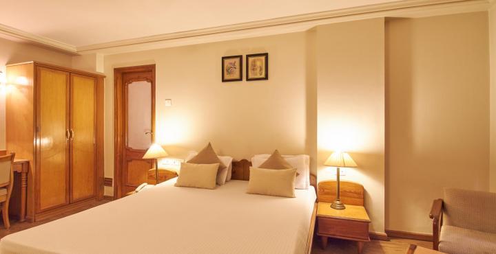 Hotel Pinnacle Ahmedabad Luaran gambar