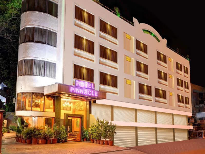 Hotel Pinnacle Ahmedabad Luaran gambar